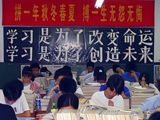 错位启航，江苏考生8点59分的非凡考场之旅