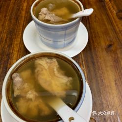 千年古韵与现代炖盅，1000多年前的广州美食奇缘